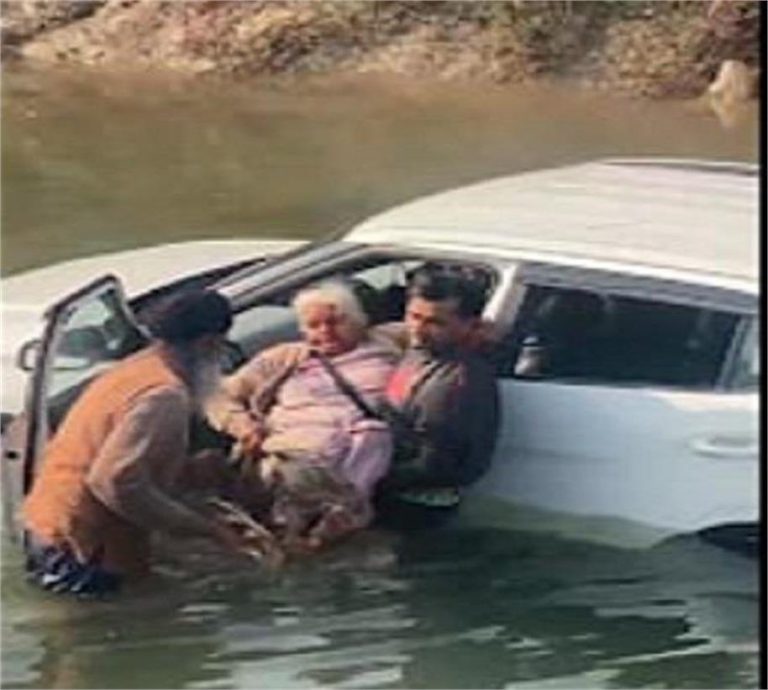 Punjabi Singer ने अपना शो छोड़ बचाई इस Couple की जान, हर तरफ हो रही चर्चा