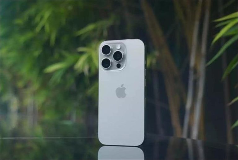 iPhone 16 Pro पर शानदार डील, 70 हजार से भी कम हुई कीमत