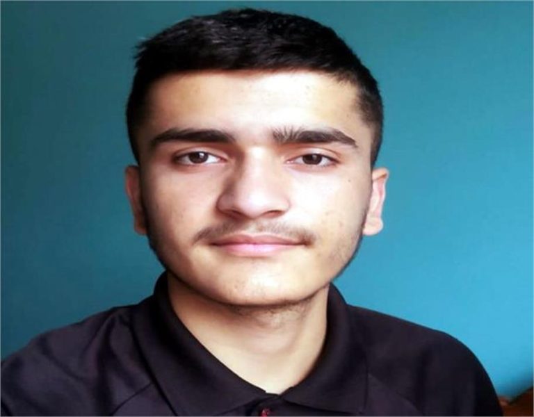 Himachal: बिना कोचिंग के पास की CDS परीक्षा, सिरमौर का बेटा सेना में बना लैफ्टिनैंट