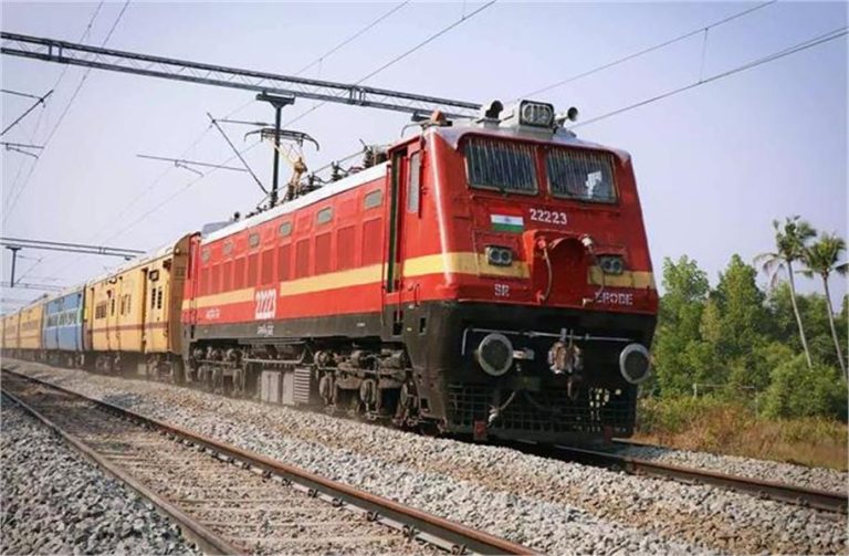Haryana : पलवल को रेलवे देने जा रहा है बड़ी सौगात, रेल यात्रियों के कटेंगे कष्ट