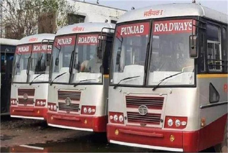 Punjab Raodways के कंडक्टर ने Bus से बाहर फैंका बच्चा!, चिल्लाती रह गई दादी