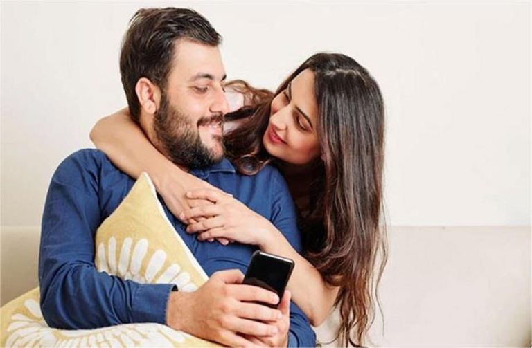 पत्नी के नाम ₹1 लाख जमा करें, पाएं ₹16,000 का ब्याज, सरकारी गारंटी के साथ