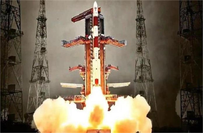 2025_2image_11_59_180783614isro-ll