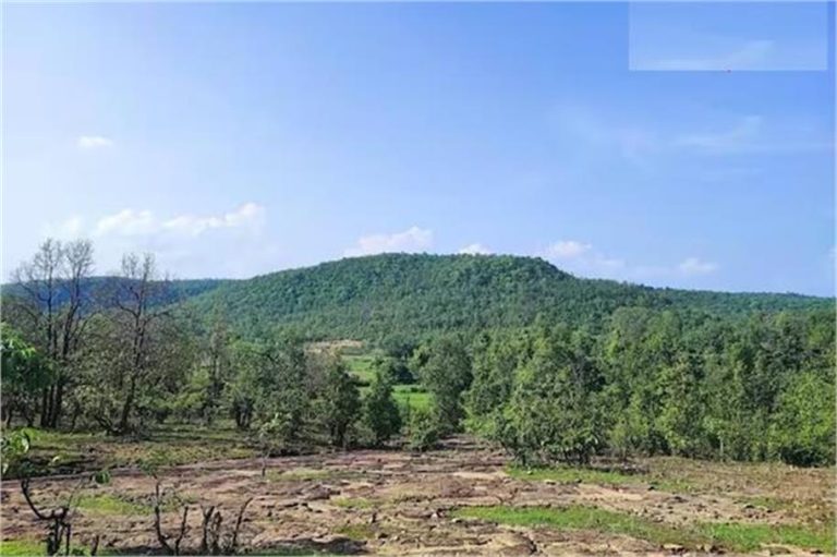 झारखंड में है एक ऐसी गुफा जहां राजा रानी मनाते थे सुहागरात, दूर-दूर से इसे देखने आते हैं लोग