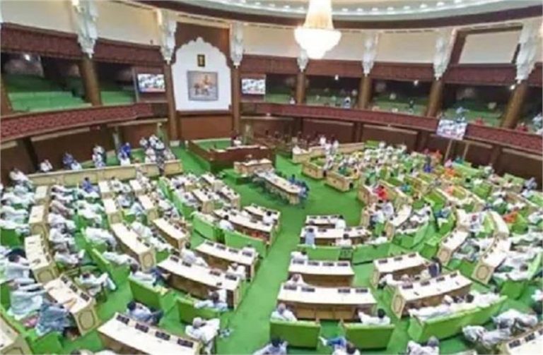 राजस्थान विधानसभा में धर्मांतरण विरोधी बिल पेश, लव जिहाद पर होगी सख्त सजा