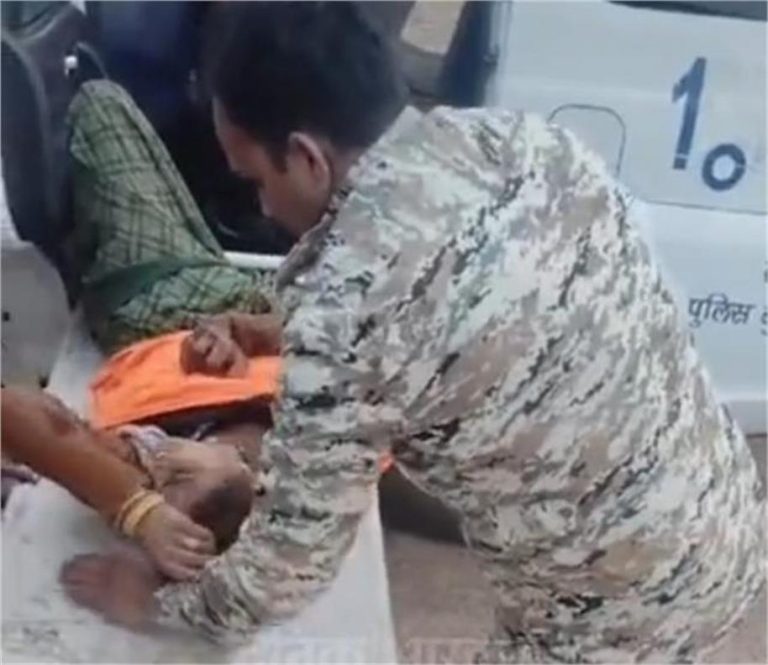 शिवपुरी में बस और बाइक की जोरदार टक्कर ,दंपति की मौत