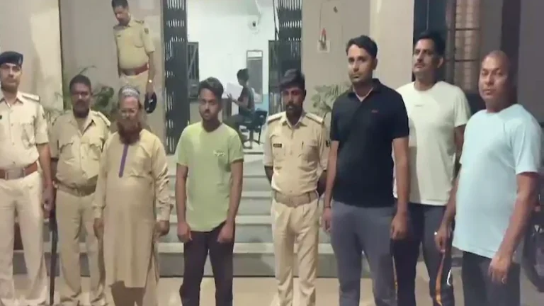 NATIOANL : पहलगाम हमले में मारे गए मेजर विनय नरवाल की पत्नी का AI से अश्लील वीडियो बना YouTube पर डाला, पिता-पुत्र गिरफ्तार