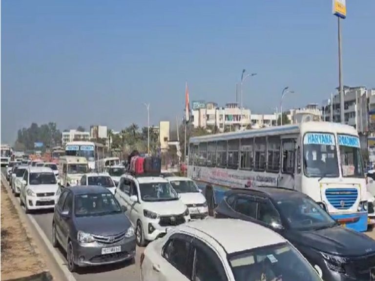 Chandigarh की तरफ जाने वाले  सावधान, सभी सीमाएं  सील