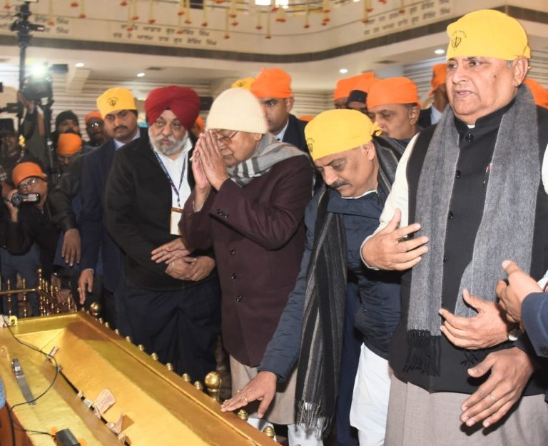 CM नीतीश ने श्री गुरु गोविंद सिंह जी के प्रकाश पर्व पर बिहारवासियों को दी हार्दिक शुभकामनाएं