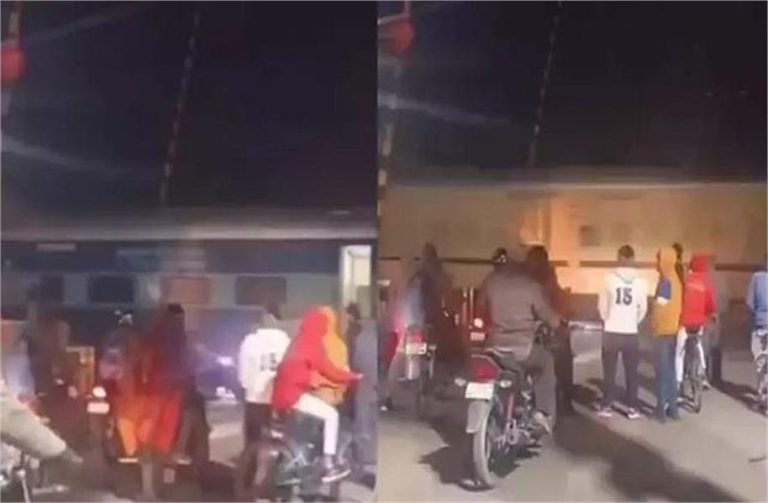 UP : टला बड़ा हादसा, खुला रह गया फाटक, धड़धड़ाते हुए गुजरी ट्रेन