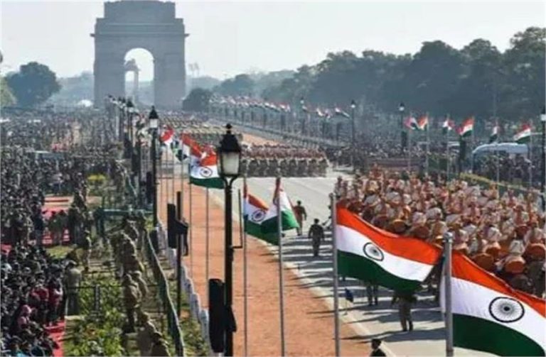 आज भारत मना रहा अपना 76वां गणतंत्र दिवस, President Murmu कर्तव्य पथ पर फहराएंगी तिरंगा ध्वज