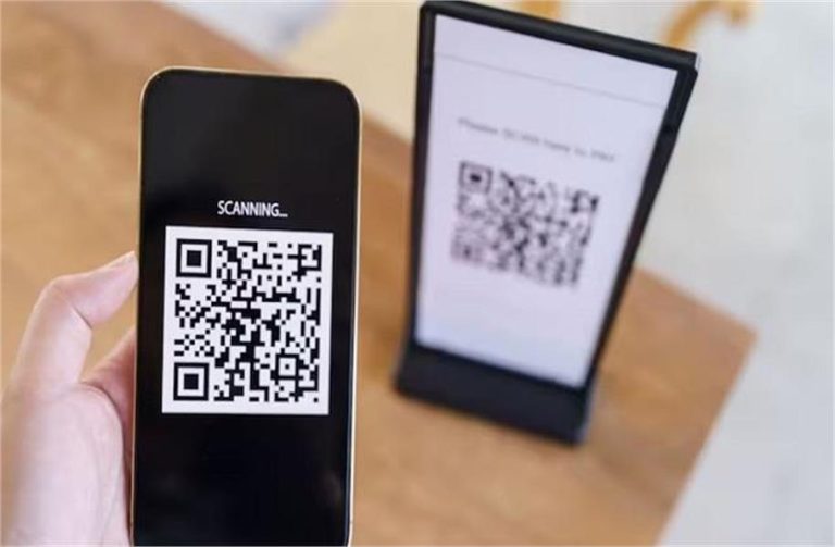 QR Code असली है या नकली कैसे पहचानें? पैसे भेजते समय न करें ये गलती, हो जाएंगे कंगाल!