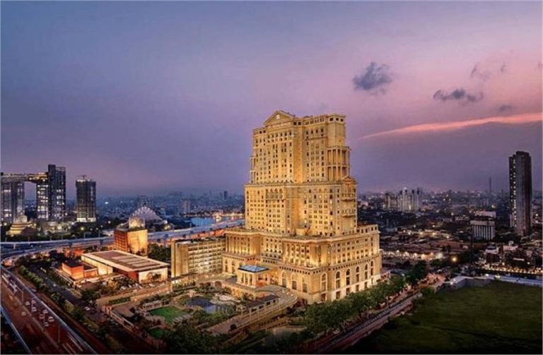 ITC Hotels का ऐतिहासिक विभाजन से शेयर बाजार में हलचल, निवेशकों की नजर लिस्टिंग पर