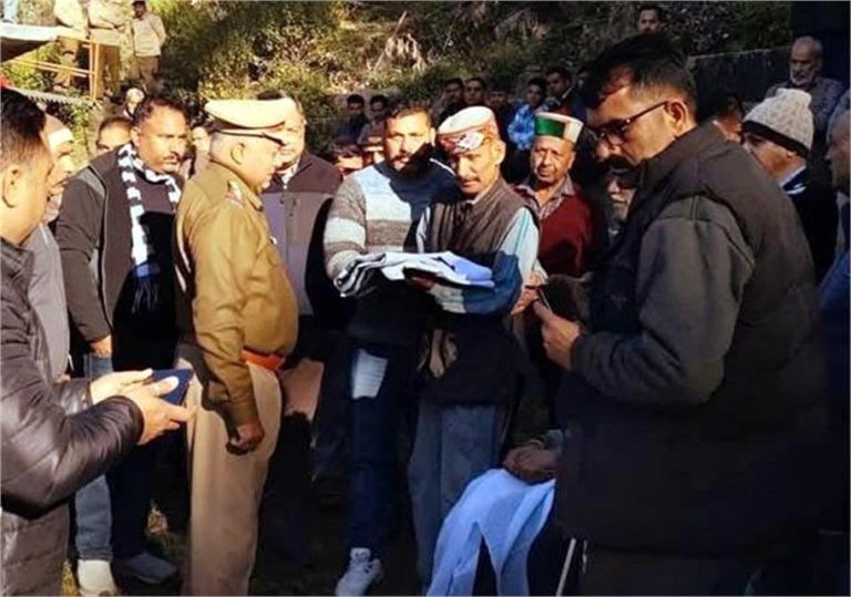 Kangra: पढियारखर के ITBP जवान का निधन, सैंकड़ों लोगों ने नम आंखों से दी अंतिम विदाई