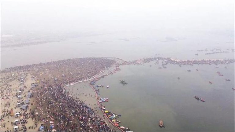 Maha Kumbh 2025: महाकुंभ के दूसरे अमृत स्नान के दिन त्रिग्रही योग
