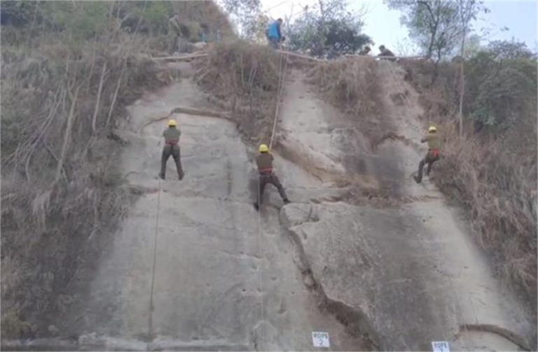 Amarnath यात्रियों की रक्षा करेंगे जवान, जानें कैसे ले रहे Training