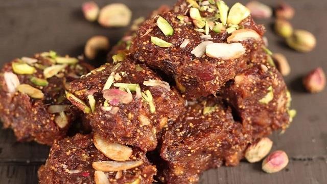 2025_1image_15_41_112715919datesrecipes-ll