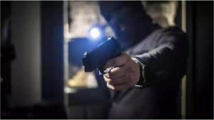 2025_3image_08_38_389555643varanasi-ll