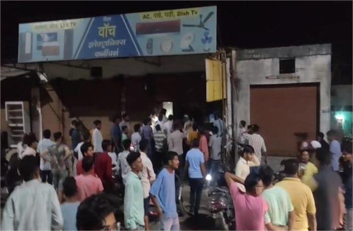 2025_3image_12_58_01896950211-ll