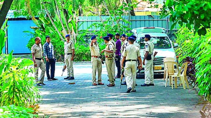 Rapid-Action-Force-personnel-during-the-ED-raid-at_1686684670075