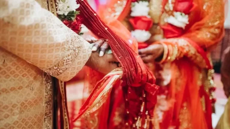 UP : शादी के मंडप में लड़खड़ाया दूल्हा, दुल्हन ने शादी से किया इनकार, बारात लौटी