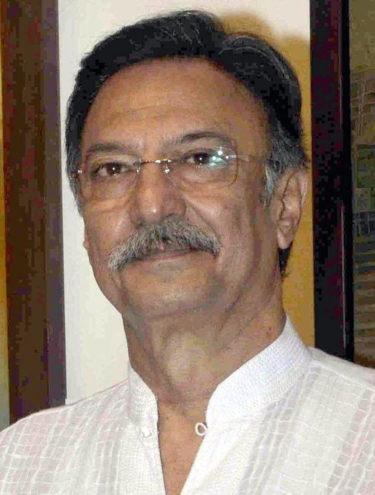 BOLLYWOOD : पाकिस्तान पर भड़के सुरेश ओबेरॉय, बोले- ‘आप उसे पड़ोसी देश कहते हैं लेकिन मैं उसे दुश्मन.