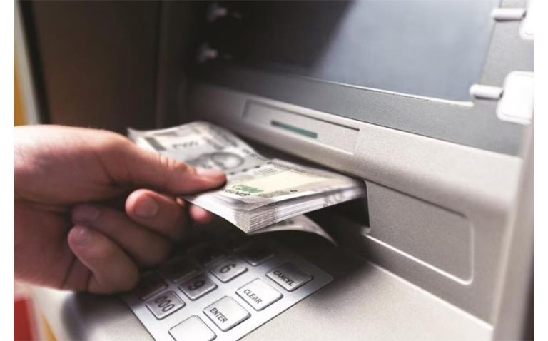 BUSINESS : ATM को लेकर बदल गए ये नियम, अब से ज्यादा लगेगा चार्ज, RBI की नई गाइडलाइंस