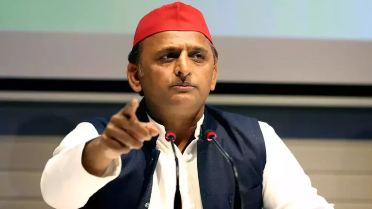 NATIONAL : अखिलेश यादव का योगी सरकार पर हमला, बोले– यूपी की स्वास्थ्य व्यवस्था ICU में है