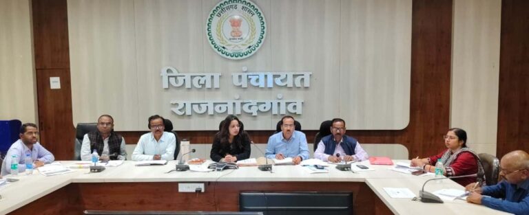 NATIONAL : सीईओ जिला पंचायत ने की ग्रामीण विकास कार्यों की समीक्षा