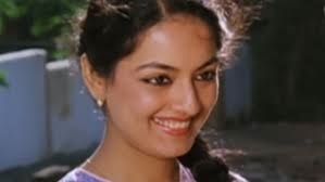 ENTERTAINMENT : इंडिया की पहली Fair & Lovely गर्ल, करियर के पीक पर छोड़ी एक्टिंग, रातोरात हुई गायब