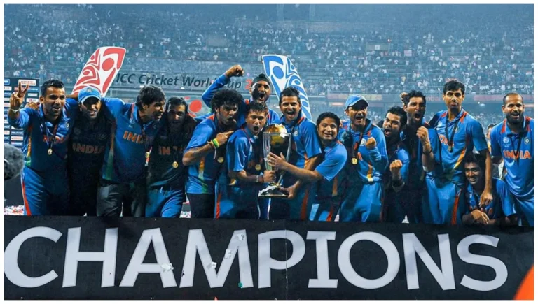 Sports : 2011 वर्ल्ड कप फाइनल में 2 बार क्यों हुआ था टॉस? जानिए; आज ही के दिन भारत बना था चैंपियन