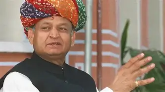 NATIONAL : ‘मेरे साथ साजिश हुई, वरना मैं बनता कांग्रेस अध्यक्ष’, अशोक गहलोत के दावे से मचा हड़कंप