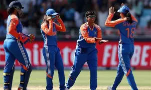 SPORTS : महिला टी20 विश्व कप में भारत की पहली हार, दक्षिण अफ्रीका ने 6 विकेट से हराया