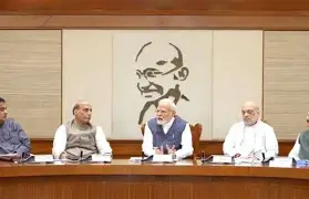 NATIONAL : पीएम मोदी ने केंद्रीय सचिवों संग की हाई लेवल मीटिंग, 4 घंटे की बैठक में क्या बात हुई?