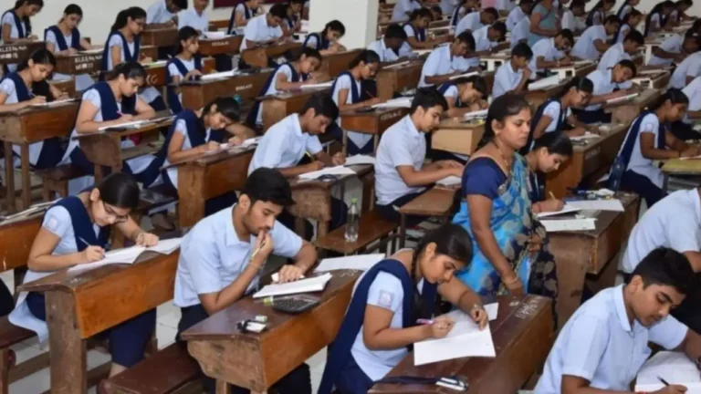 NATIONAL : परीक्षा व्यवस्था में बड़े बदलाव की तैयारी, केंद्र ने मांगे सुझाव; 13 सितंबर तक दे सकेंगे छात्र और अभिभावक