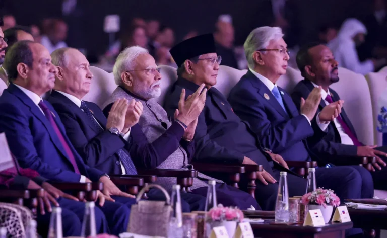 NATIONAL : मोदी-जिनपिंग की मुलाकात, साझा घोषणापत्र और गाला डिनर, BRICS समिट के पहले दिन की 10 बड़ी बातें