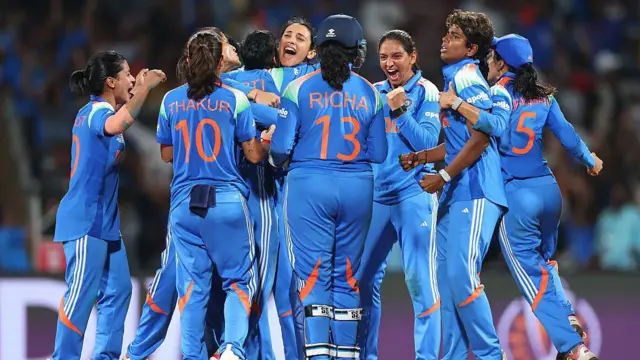 SPORTS : विमेंस एशिया कप में आज भारत Vs हॉन्गकॉन्ग, इंटरनेशनल क्रिकेट में पहली बार भिड़ंत; टीम इंडिया जीती तो सेमीफाइनल में पहुंचेगी