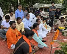 NATIONAL : दारा सिंह की सजा में छूट पर ओडिशा करे फैसला, ग्राहम स्टेन्स हत्याकांड में सुप्रीम कोर्ट का सख्त निर्देश