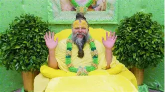 NATIONAL : प्रेमानंद महाराज के आश्रम जाने पर विराट ने वायरल दावे का किया खंडन, फलाहारी महाराज ने लगाया था 5 करोड़ लेने का आरोप